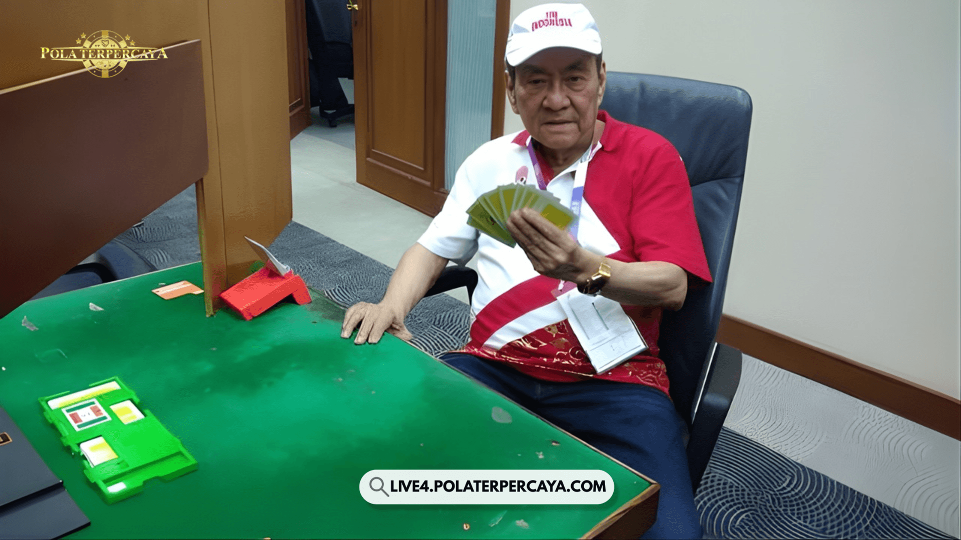 𝗞𝗔𝗕𝗔𝗥 𝗗𝗨𝗞𝗔 - 𝗠𝗶𝗰𝗵𝗮𝗲𝗹 𝗛𝗮𝗿𝘁𝗼𝗻𝗼 𝗧𝘂𝘁𝘂𝗽 𝗨𝘀𝗶𝗮, 𝗣𝗲𝗺𝗶𝗹𝗶𝗸 𝗖𝗼𝗺𝗼 𝟭𝟵𝟬𝟳